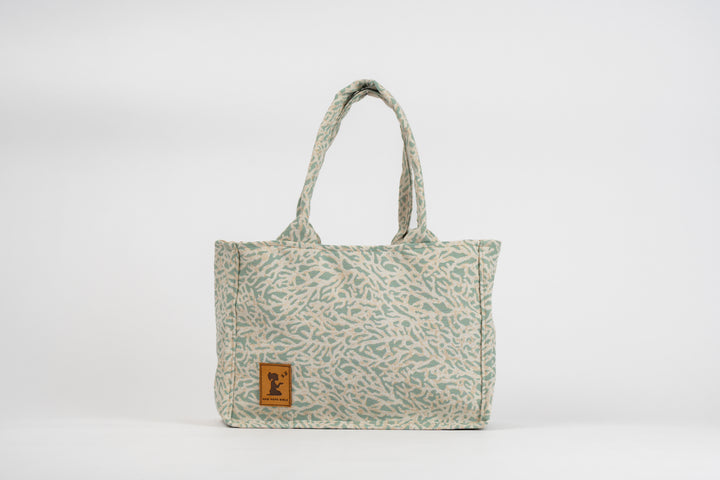 Coral Cove Medium Market Tote