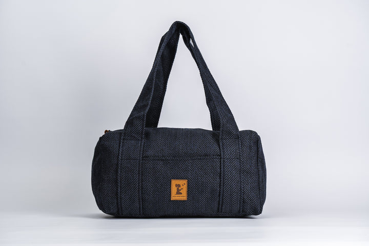 Milos Navy Medium Duffel