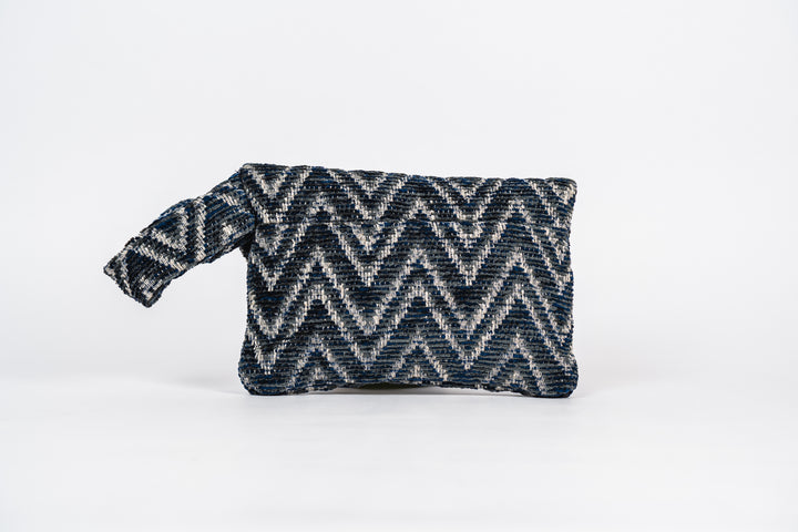 Deep Zag Clutch