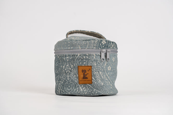 Caroline Travel Organizer