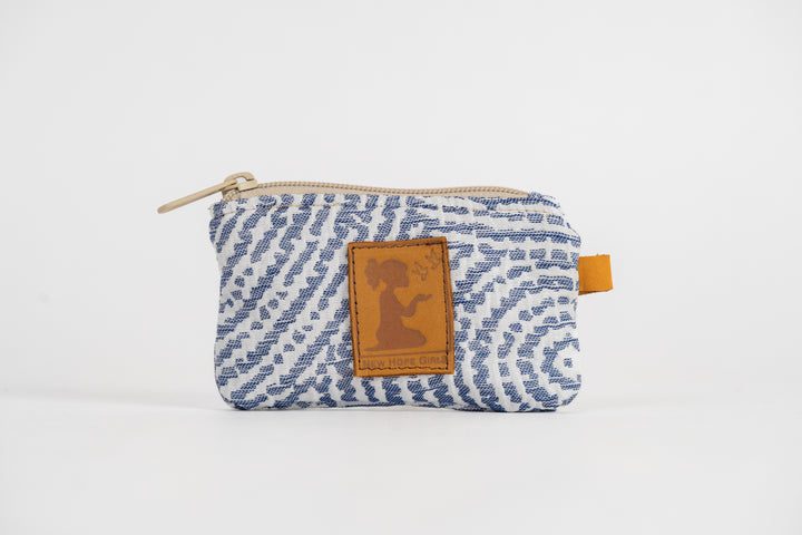 Wind Card Pouch