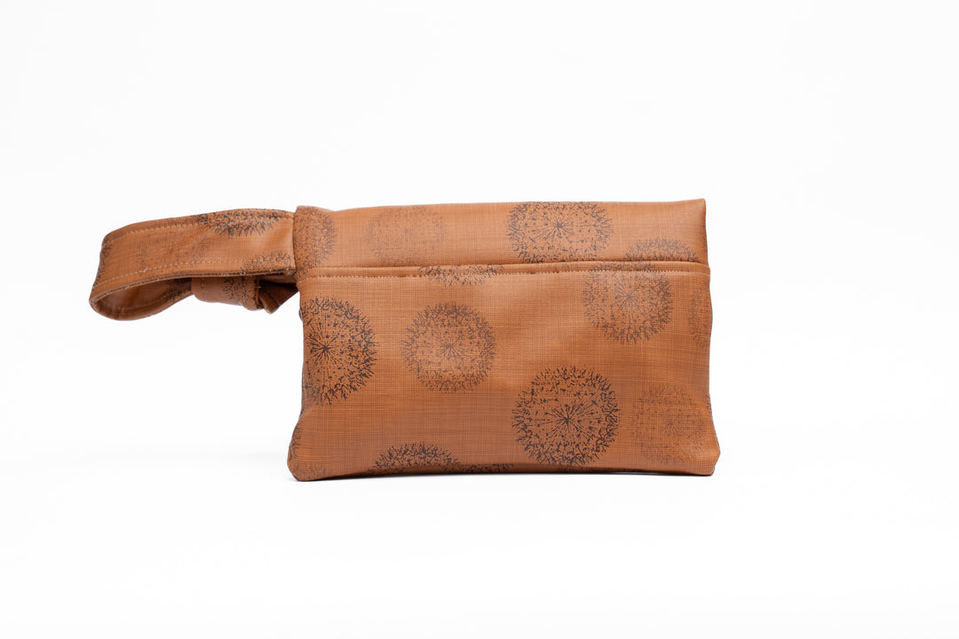 Sandy Shores Clutch