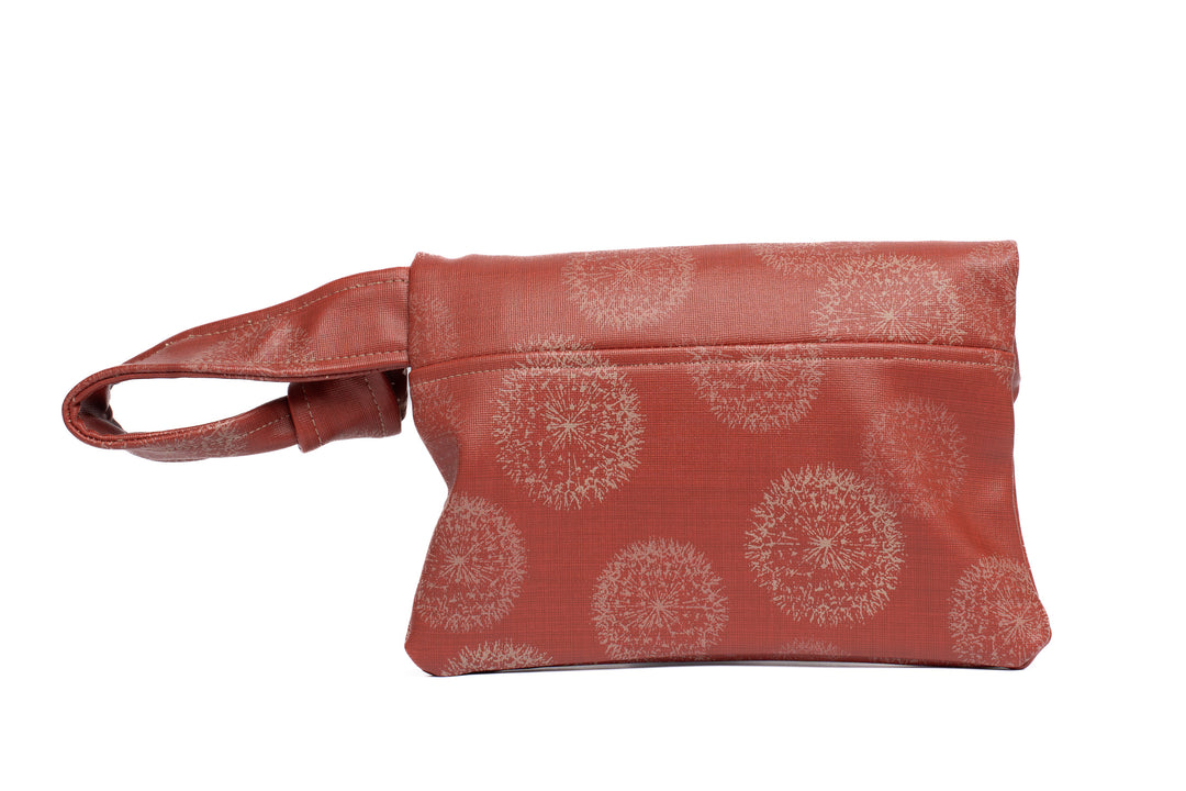 Coral Reef Clutch
