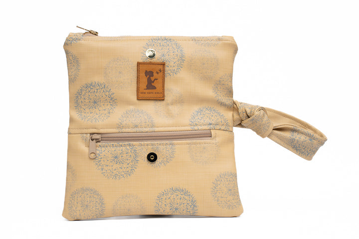 Coastal Breeze Clutch