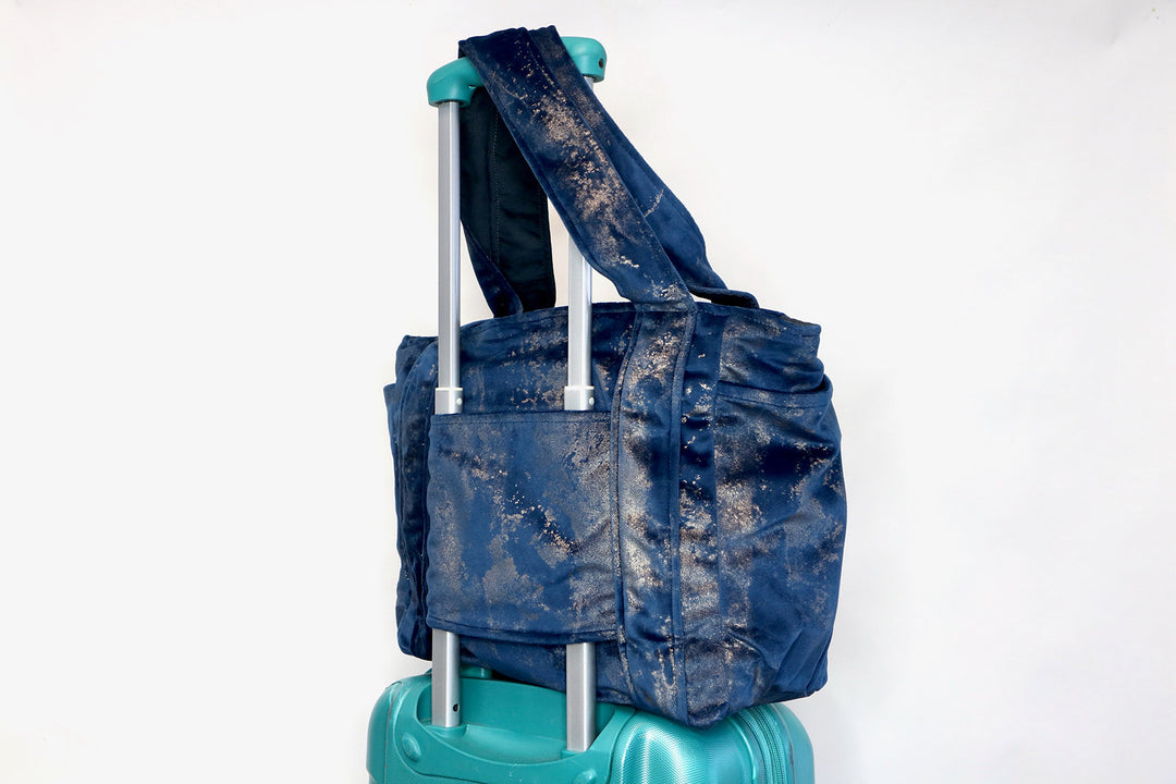 Navy Hint (Midnight) Travel Tote