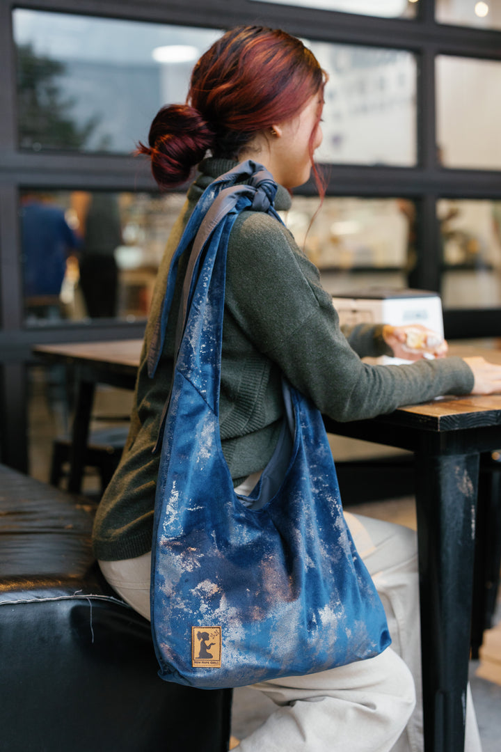 Navy Hint (Midnight) Hobo